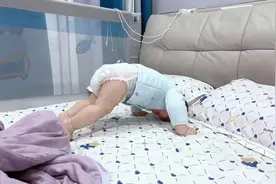 7个月19天会翻身，自己坐起来，倒退，叫妈妈爸爸等等，慢慢成长视频封面