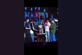 耀文18岁生日快乐