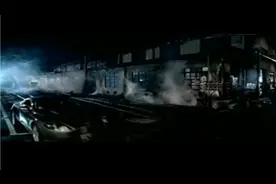 《你不像她》周杰伦谱曲弹头填词刘燃编曲南拳妈妈演唱的一首歌曲