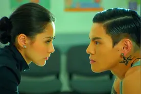 向佐自曝荧幕初吻给了阿娇，老婆郭碧婷又是大美人，太有福气了！