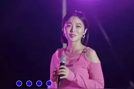 《那拉提的养蜂女》:  歌声悠扬，震撼心灵