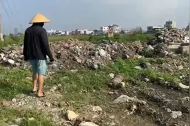 小伙在垃圾堆捡到破烂不堪的手表 经过翻新修复后 价值翻了10倍视频封面