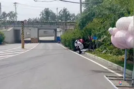 2025昌平国际公路自行车挑战赛，我家门口成为了连环事故现场。视频封面