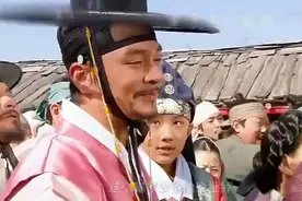 这部韩剧是多年，唯一完整看完，李准基主演，乱世之中人命如草芥视频封面