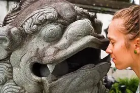 石球是如何放进石狮子嘴里的？视频封面