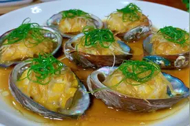 鲍鱼超好吃又简单的做法，只蒸5分钟，个个爽口弹牙，一上桌秒光视频封面