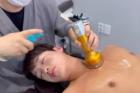 帅哥肌肉精油按摩，沉浸式助眠