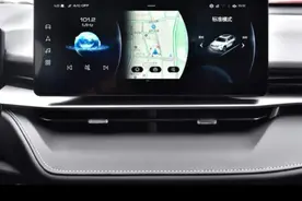 汽车车机连接华为手机 Hicar 智行教程，拥有车是为了安全便捷视频封面