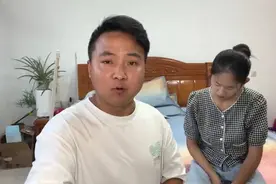 在伤心时，我们家的欢笑是那么的难得。视频封面