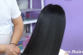 小美女剪掉了超柔顺长发视频封面