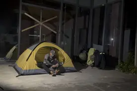 骑行广东遭遇大雨，来到汕尾市甲西镇博社村，驿站搭帐篷过夜视频封面