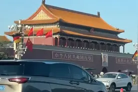 原来京爷才是食物链的顶端，沪爷在上海有几十个亿，来北京只能当