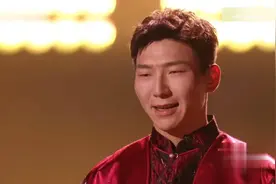 阿如那《乌兰巴托的夜》蒙语出来的一瞬间 汗毛全都竖起来了视频封面