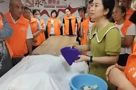 如何给卧床的老人病人洗脸#技能#培训 关爱老人视频封面
