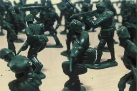 塑料小绿人的结局视频封面