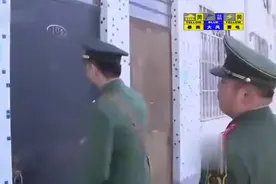 时隔27年找初恋，他若单身我愿嫁他，相见两人泪流满面视频封面