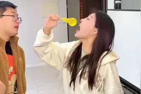 塑料凳套头出现人传人现象，就说AI取代不了人类吧，避雷反种草！视频封面
