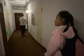 看看在哈尔滨火车站附近的星级宾馆住一晚多少钱？环境怎么样？视频封面