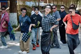 王俊凯领舞《耙耳朵》mv来啦，太婀娜多姿了