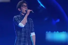 李咏生前最后一次主持，向观众不停挥手道别，却无人注意说的那两视频封面