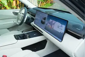 续航1700kh+后轮转向+天地门，领克900，它能不能爆款？视频封面