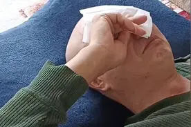 哭是57岁脑梗老公发泄情绪的唯一方式  哭的声嘶力竭  看着难受
