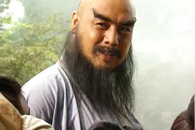 鲁智深倒拔垂杨柳！#水浒传 #小鲁啊！你是真猛#老剧回看！视频封面