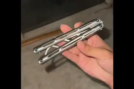 原版6000RMB的海啸蝴蝶刀，完美复刻 战鲨海啸