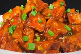 比肉还好吃的茄子做法，外面脆脆的里面特别软糯，酸酸甜甜真开胃