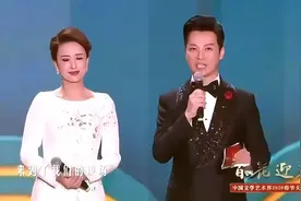 别看郭兰英都九十多岁了，一开口演唱《我的祖国》简直了不得！视频封面
