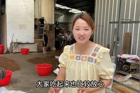 实拍传统机器磨面粉，见证从小麦到面粉的过程，关键是吃着也放心