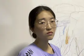 打工妹怀孕6个月，肚子上居然长这么多毛，小伙直言：快成男人了视频封面