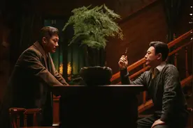 孤舟4 顾易中被耍得团团转，周知非无奈送儿子出国。视频封面