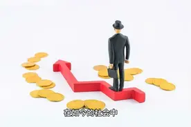 巴菲特3步存钱法，10万变100万，一辈子躺平吃利息！视频封面