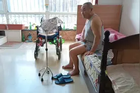 87周岁老头穿裤子视频封面