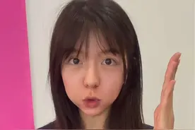 挑战情侣假装求婚等人多了说是卖花的#发疯日常 #社恐 #文静小女生视频封面