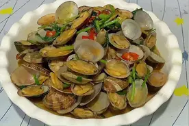 炒两斤花甲，几个孩子五分钟吃光，女儿说太好吃了，下次要多做点视频封面