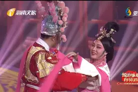 #琼剧春晚 #吴崇阳 #吴巧音 两位老师表演《貂蝉》。视频封面