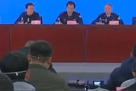 #胡鑫宇不是网传的RH阴性血 #少数故意编造、传播关于胡鑫宇谣言的人员被打击处理 （上游新闻记者 牛泰 萧鹏）视频封面