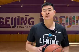 让防守人最头疼的进攻技能！东契奇变相拜佛#篮球教学视频封面