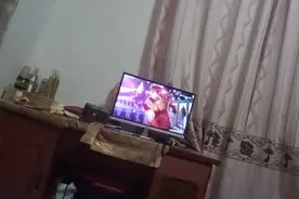 看这电脑上动画片，就开始学起了……童年就这么简单快乐……