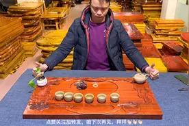 民间手艺人，精心制作的红花梨实木茶盘，四方造型，粉丝看到值了视频封面