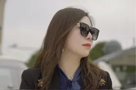 王思聪的大玩具/游艇，更是是成功男人必备之良品。#王思聪 #roommate王嘉尔 #伊万卡视频 #奥斯卡小金人 @老陆视频封面