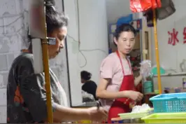 剪子口那个推摊子的麻辣烫记得吗？拌的银粉丝真的太入味了#抚州美食 #抖音心动餐厅 视频封面