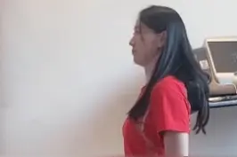 孙一文小姐姐这大腿线条太美啦！视频封面