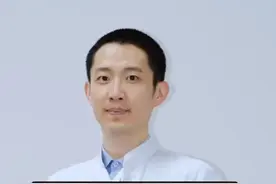 荔枝一次食用过多，可能导致严重低血糖！尤其是孩子，家长一定要控制好量！ #医学科普知识  #荔枝  #荔枝病 视频封面