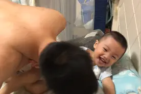 得了狂犬病的爸爸和儿子的日常视频封面