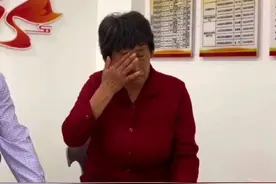 看电视才知道儿子就要出征太空。视频封面