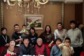 点燃生日蜡烛，唱起生日歌视频封面