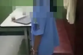 校园霸凌刷新年龄下线！郴州小学女生遭多名同学踢打视频封面